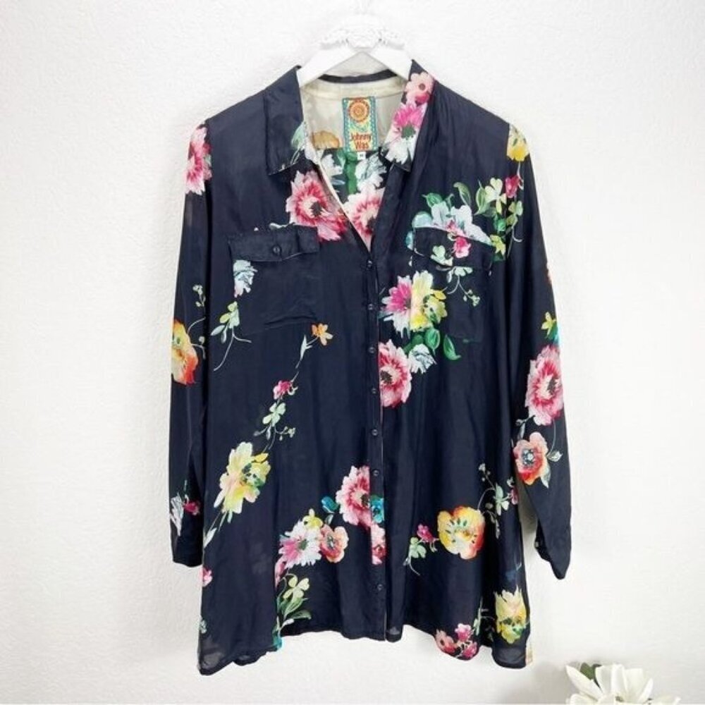 Johnny Was Blue Floral Silk Button Down Top Size Medium M